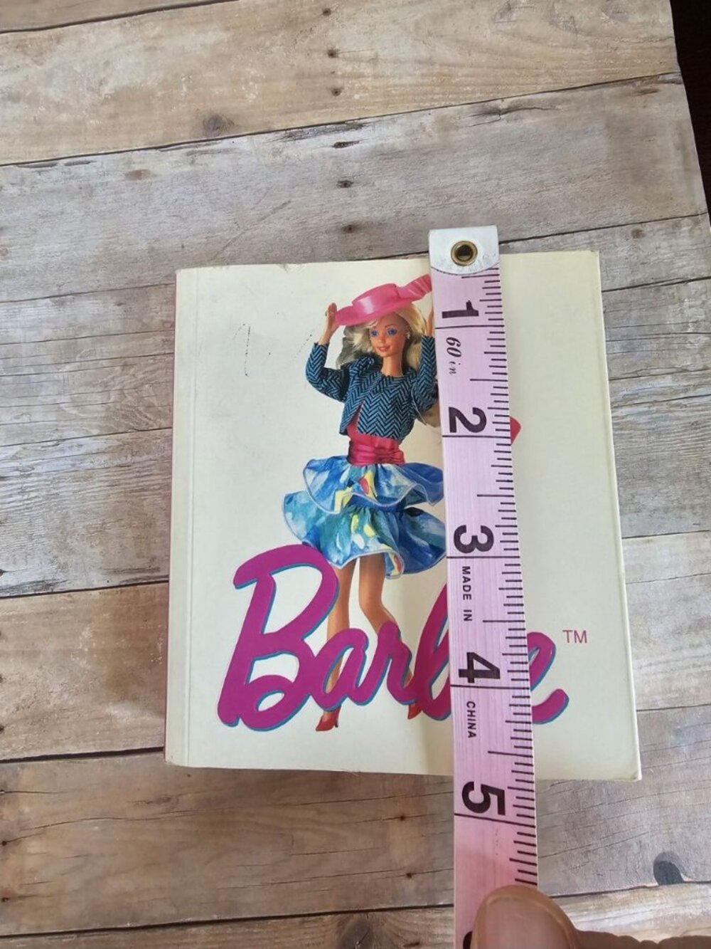 Vintage 1994 Barbie In Fashion Tiny Folio Mini Book Laura Jacobs 300 Outfits - Picture 9 of 9